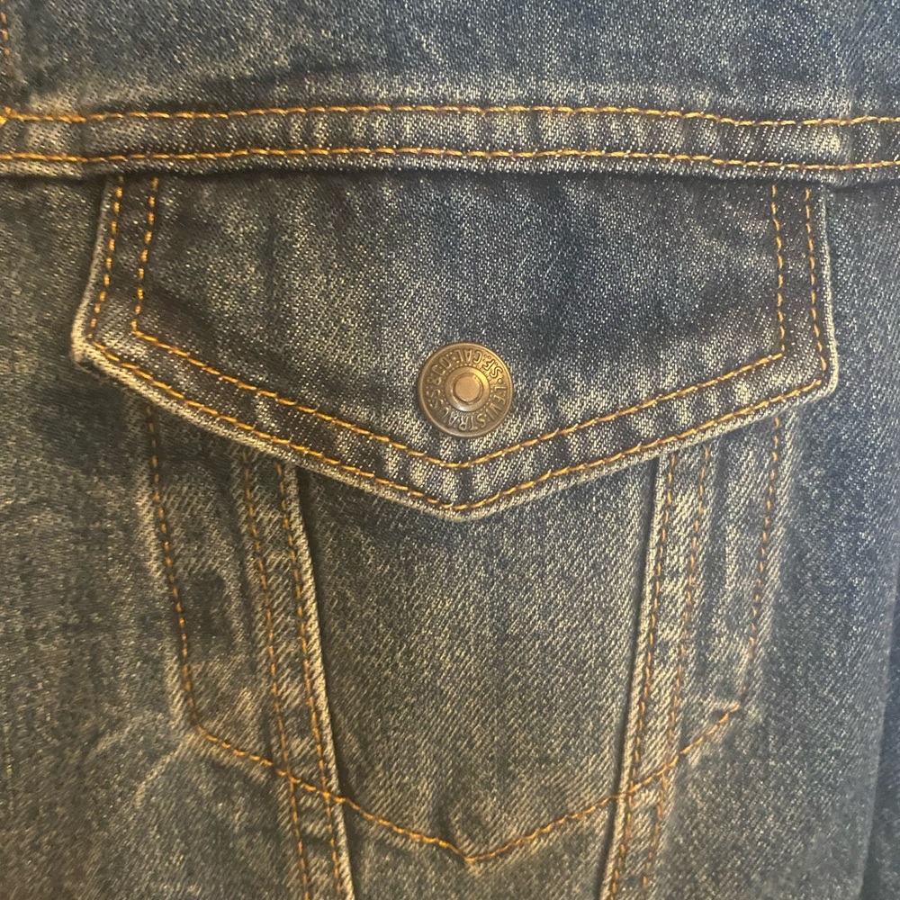 Levi's Lightweight Blue and White  Jacket - Picture 7 of 8